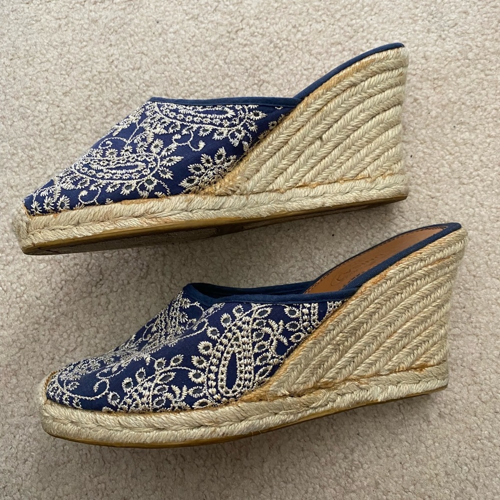 Vintage Blue Embodied Espadrilles Heel Sandals